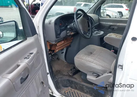 1999 Ford E-350 Super Duty Commercial/Recreational из США, поврежденный, VIN 1FTSS34L5XHC12333